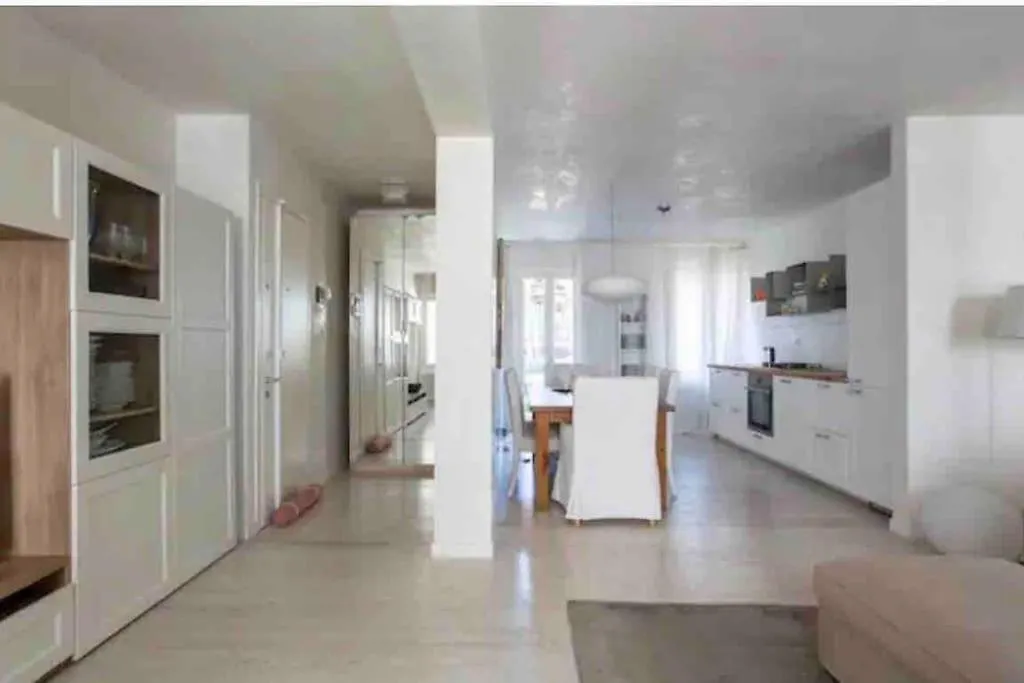 Amadeus Apartment: A Due Passi Dal Duomo Treviso 0*,  Italië